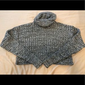 Crop top turtle neck